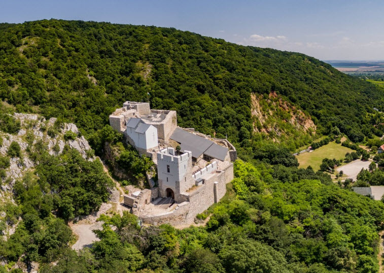 Csókakő Castle, Hungary
